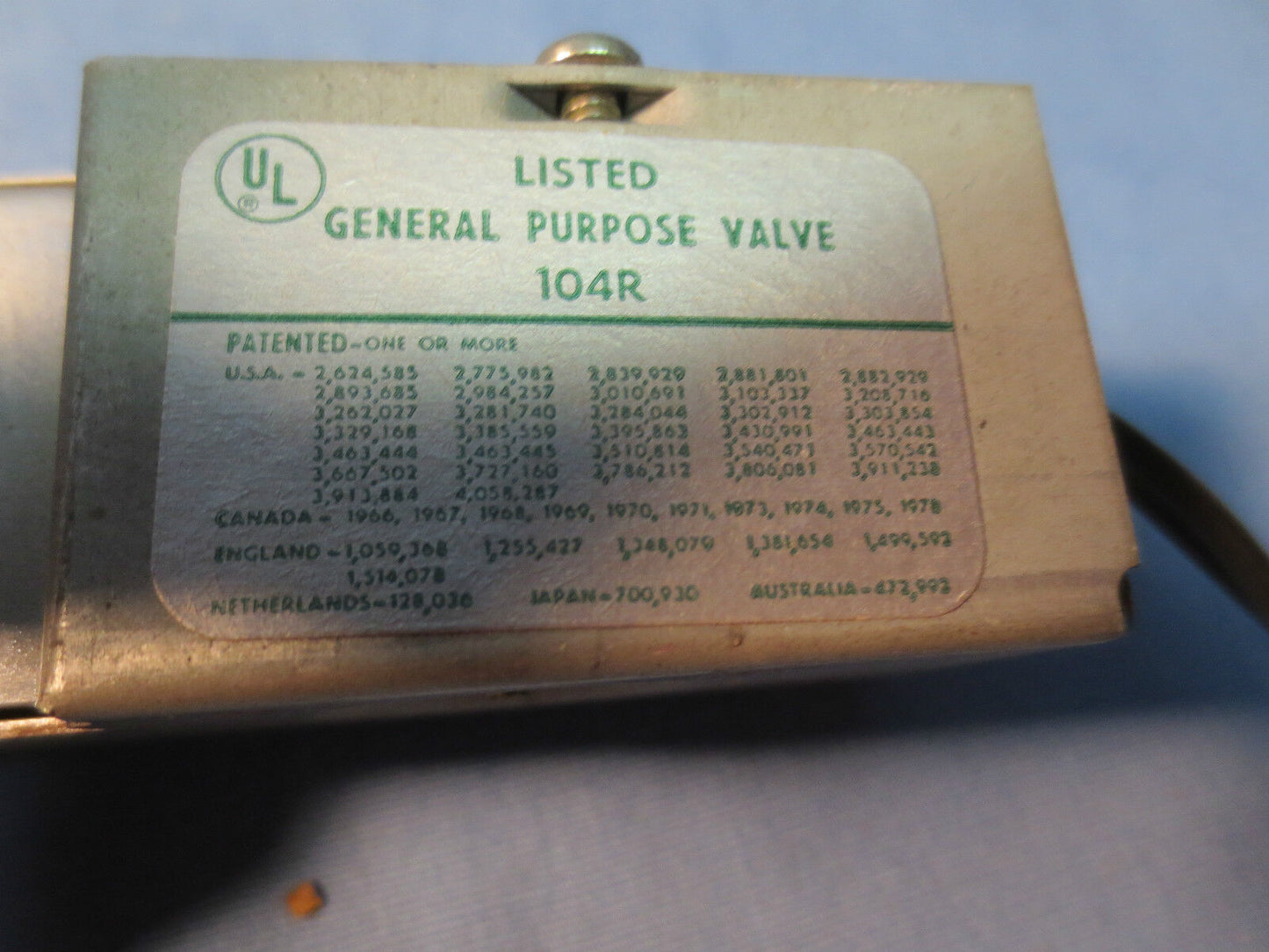 HONEYWELL RP417A1009-1 120VAC SOLENOID VALVE 50PSI, 5.7W