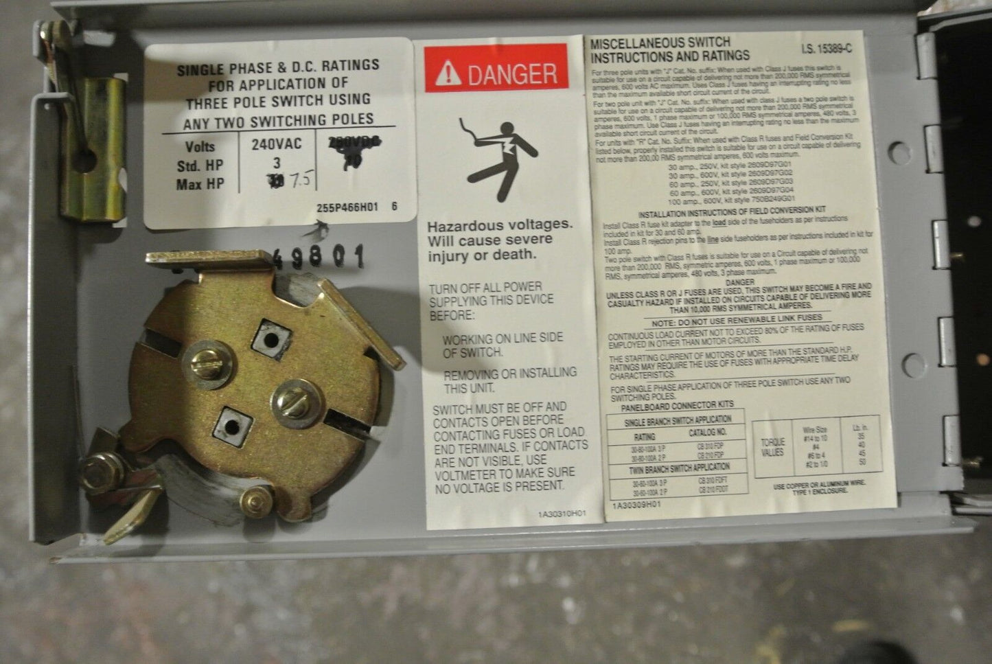 WESTINGHOUSE FDPT3211R - TWIN PANELBOARD SWITCH - 240V, 30A, 3-POLE / EACH