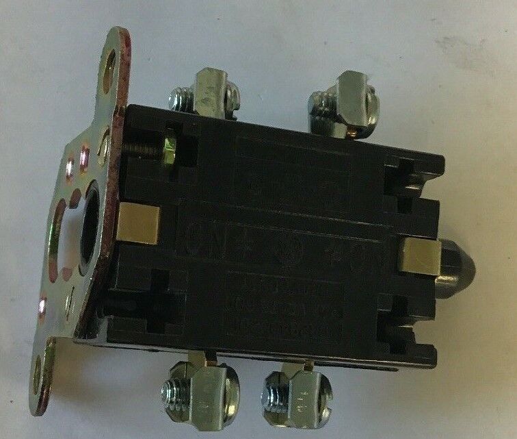 GE CONTACT BLOCK CR2940U210 600VOLTS ***LOTOF2***
