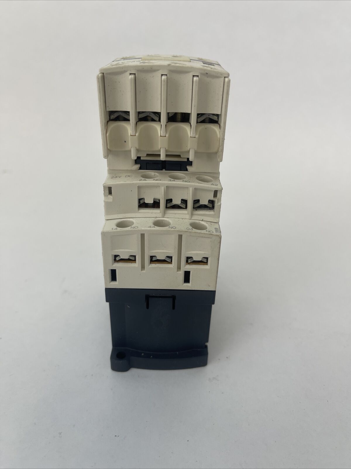 TELEMECANIQUE CAD50BD CONTACTOR 10A 600VAC COIL 24VDC LAD4TBDL 5-24V LADN22 LA1