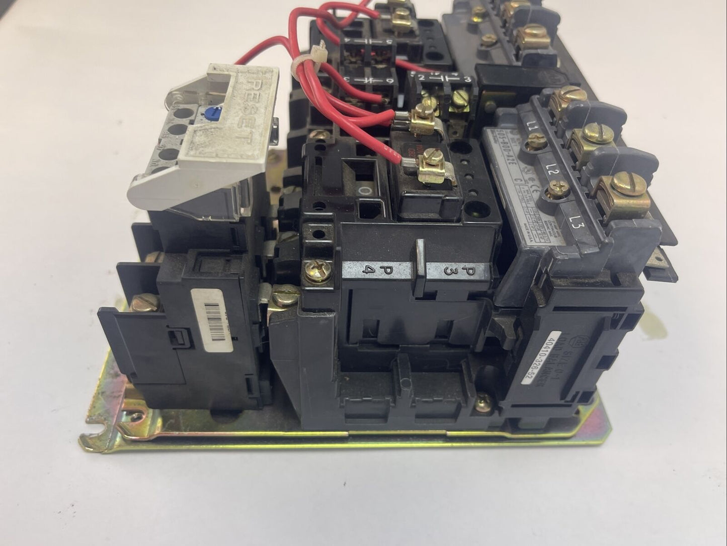 ALLEN BRADLEY 505-BOD-A2E REVERSING STARTER SER C 27A 600VAC 10HP COIL 115-120V