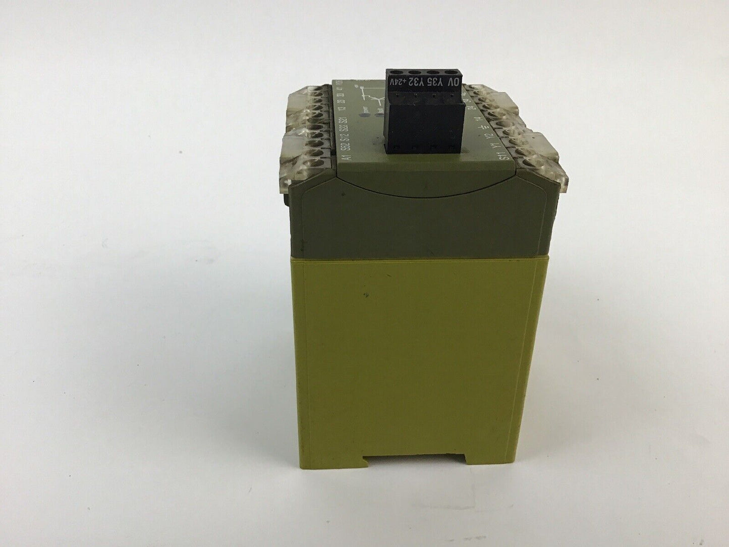 PILZ PNOZ8 SAFETY RELAY 120VAC 6VA 50-60Hz