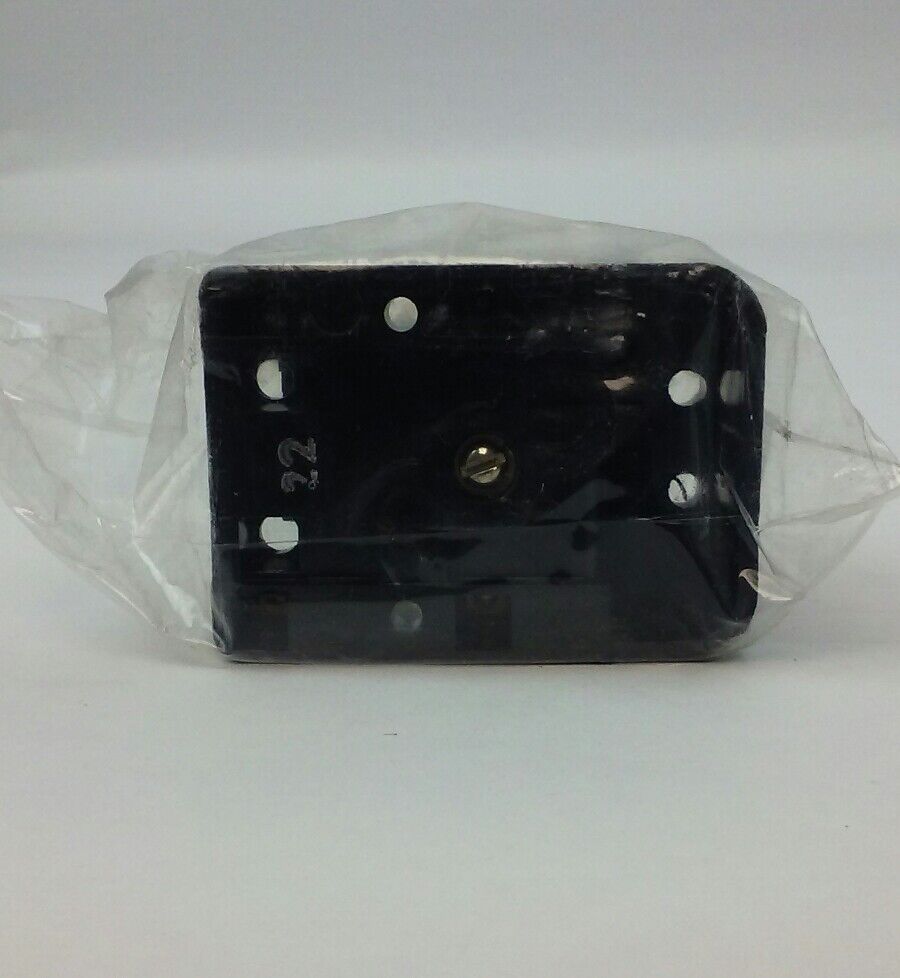 ARROW HART MR-02-U MAGNETIC RELAY 2 POLE 24V 50-60CY
