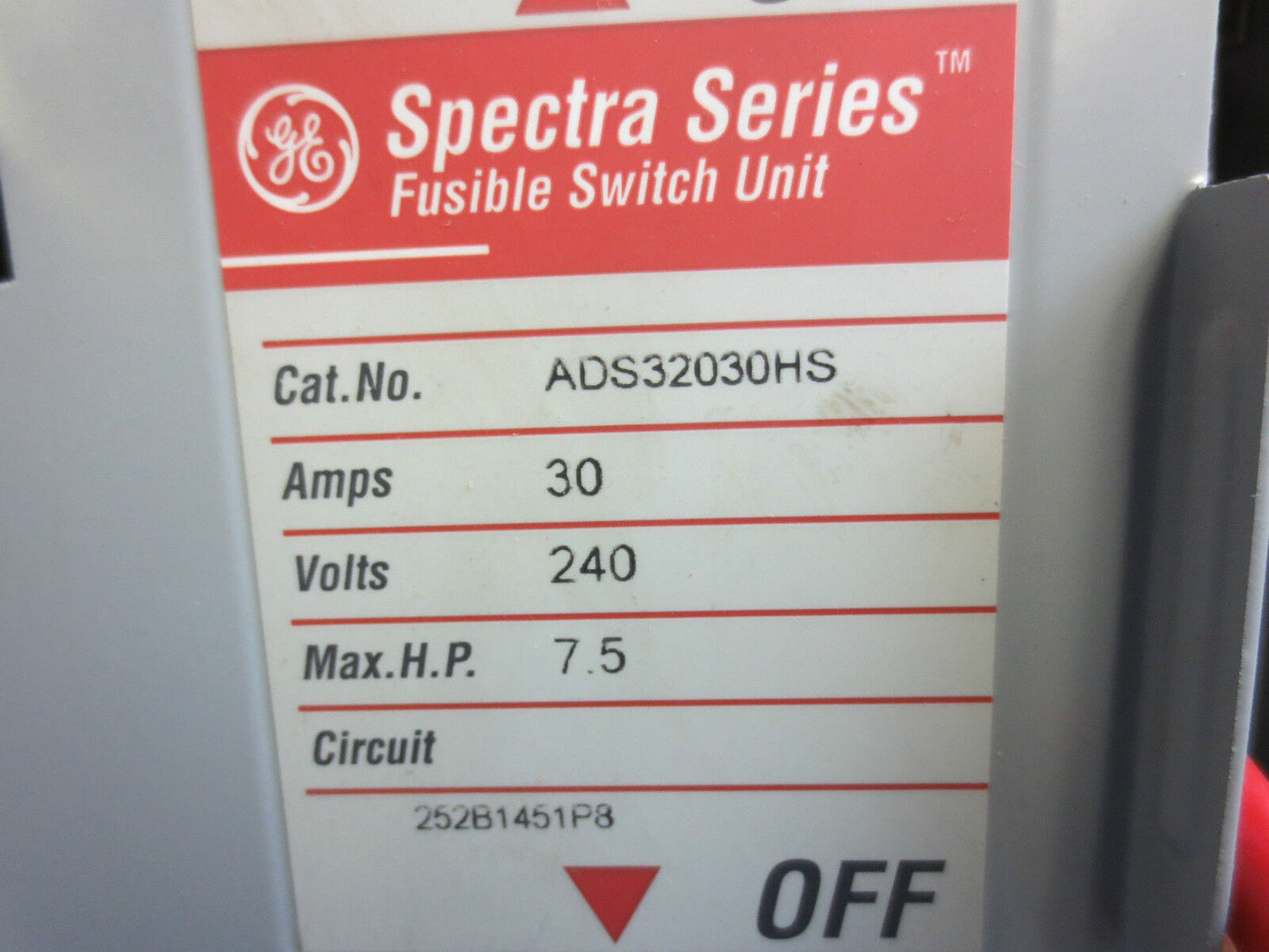 GE ADS32030HS SPECTRA FUSIBLE SWITCH UNIT - 30A 240V 3-POLE - NEW SURPLUS