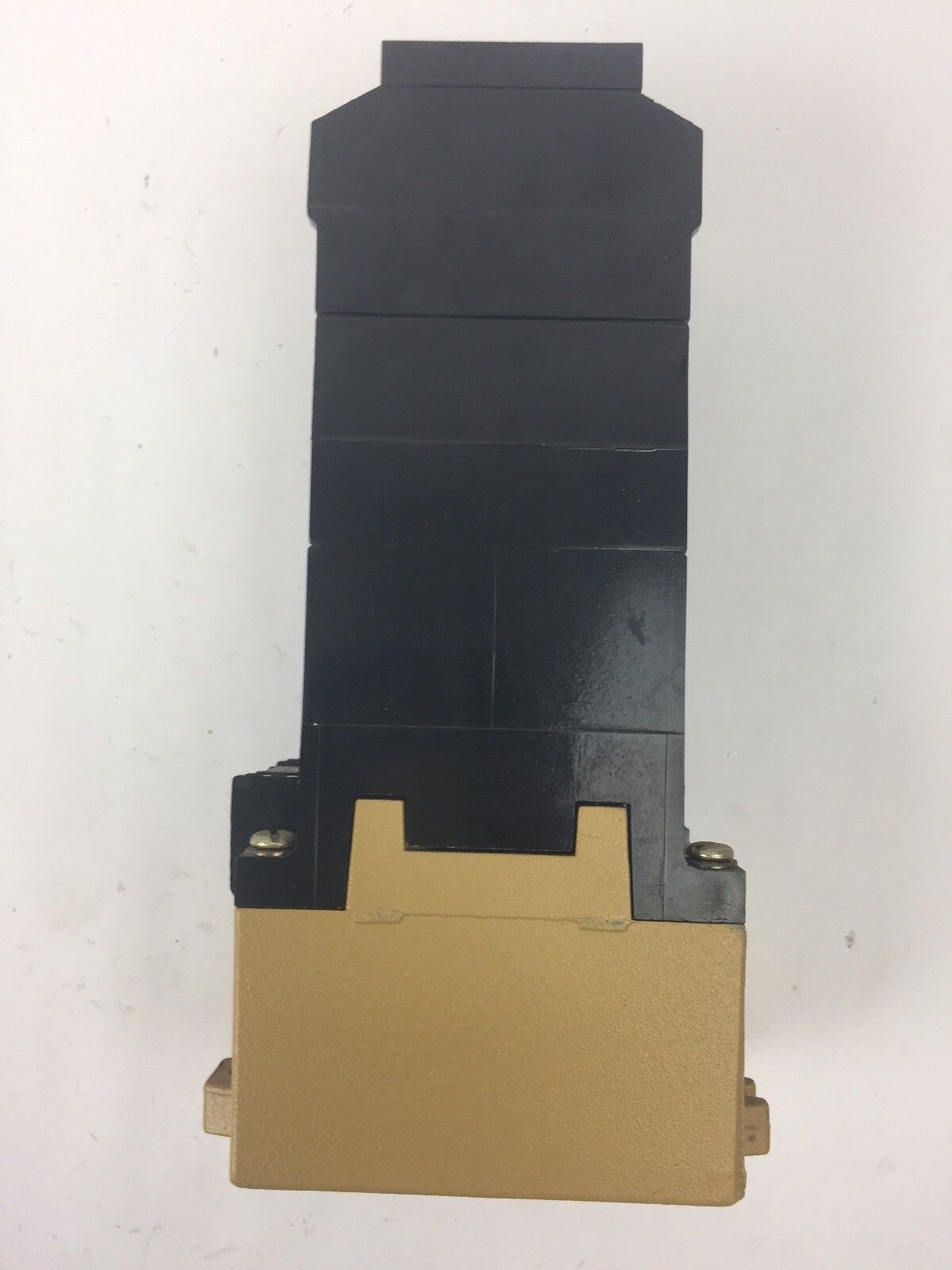 ALLEN BRADLEY 700-P1200A1 SER B AC RELAY 115-120V 60HZ 110V 50HZ COIL