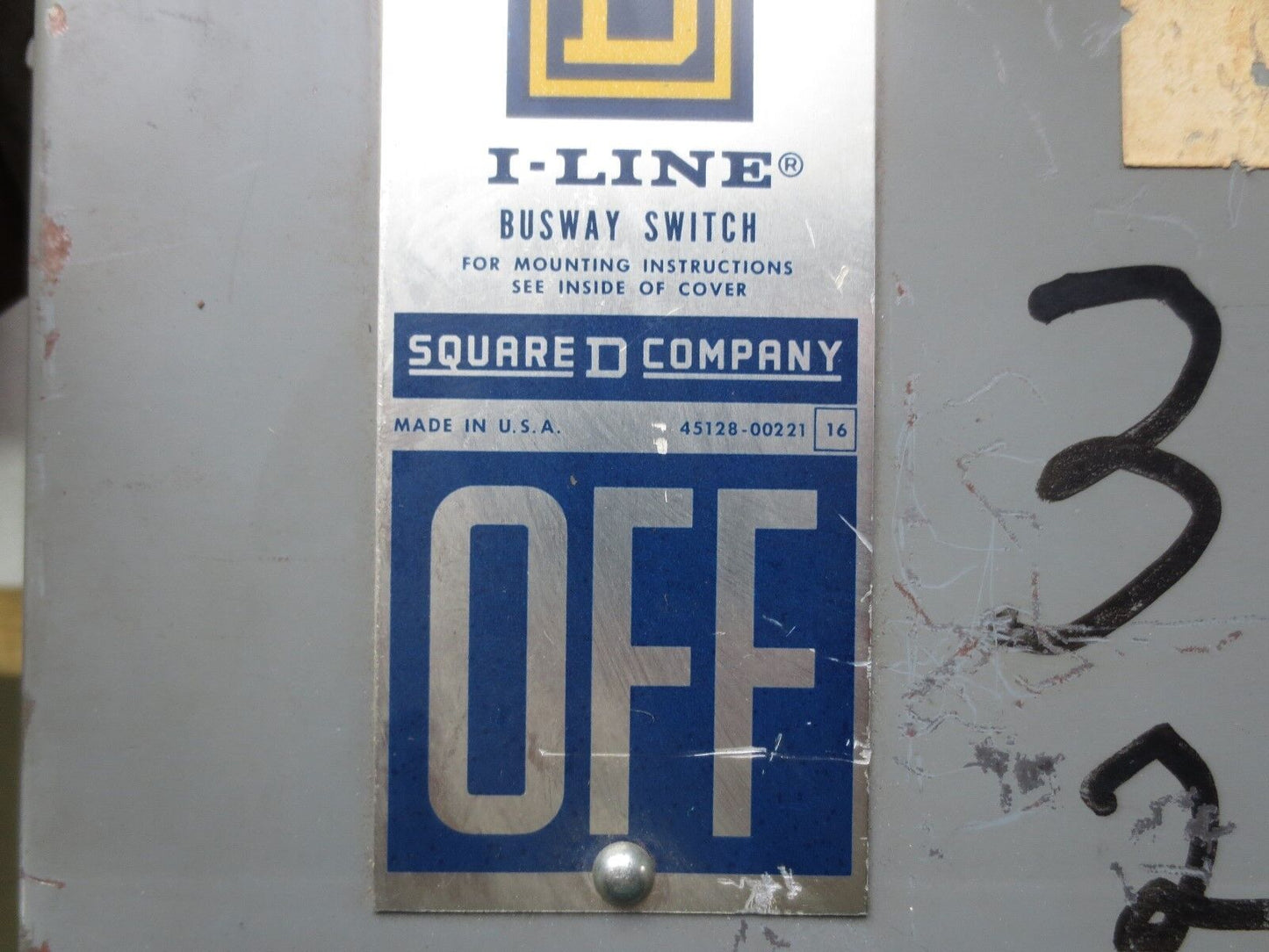SQUARE D PQ-3203 I-LINE BUSWAY SWITCH - 30A, 240VAC, 3-PHASE *** - USED