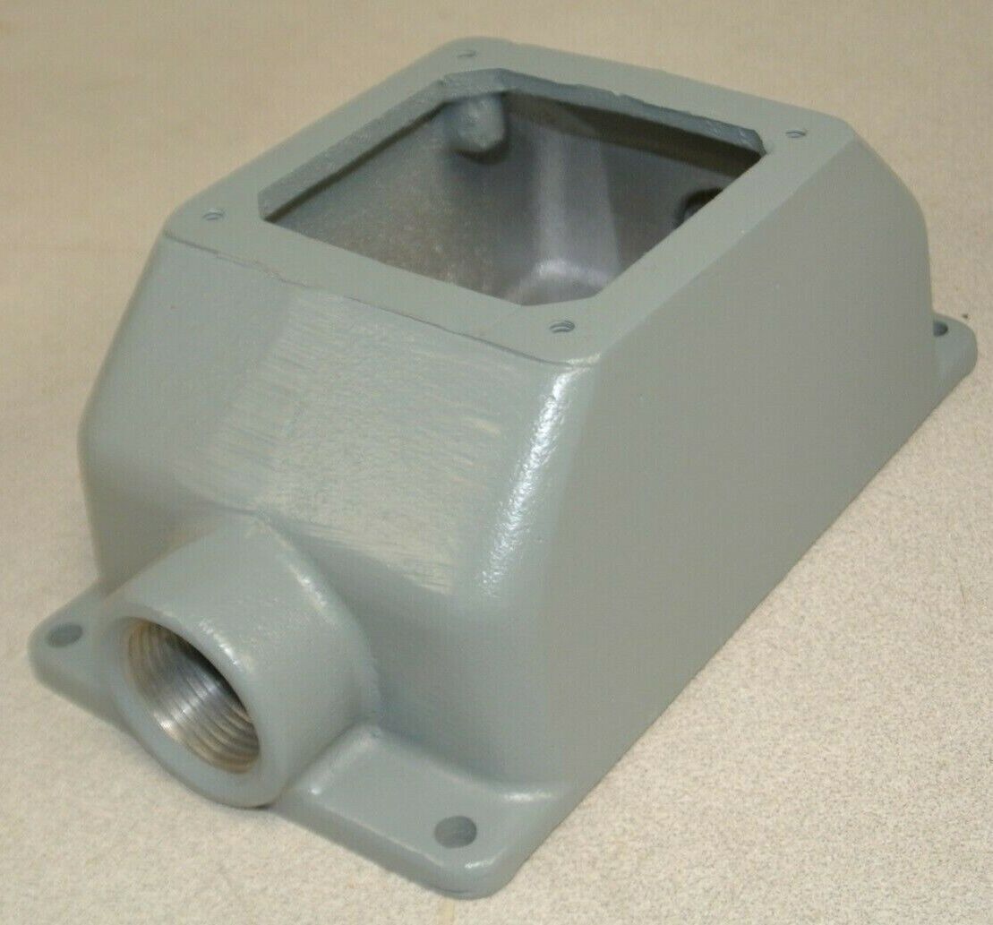 HUBBELL FT-30-2W / BACK BOX, METALLIC / 30A FEED THRU NEW SURPLUS in BOX FT302W
