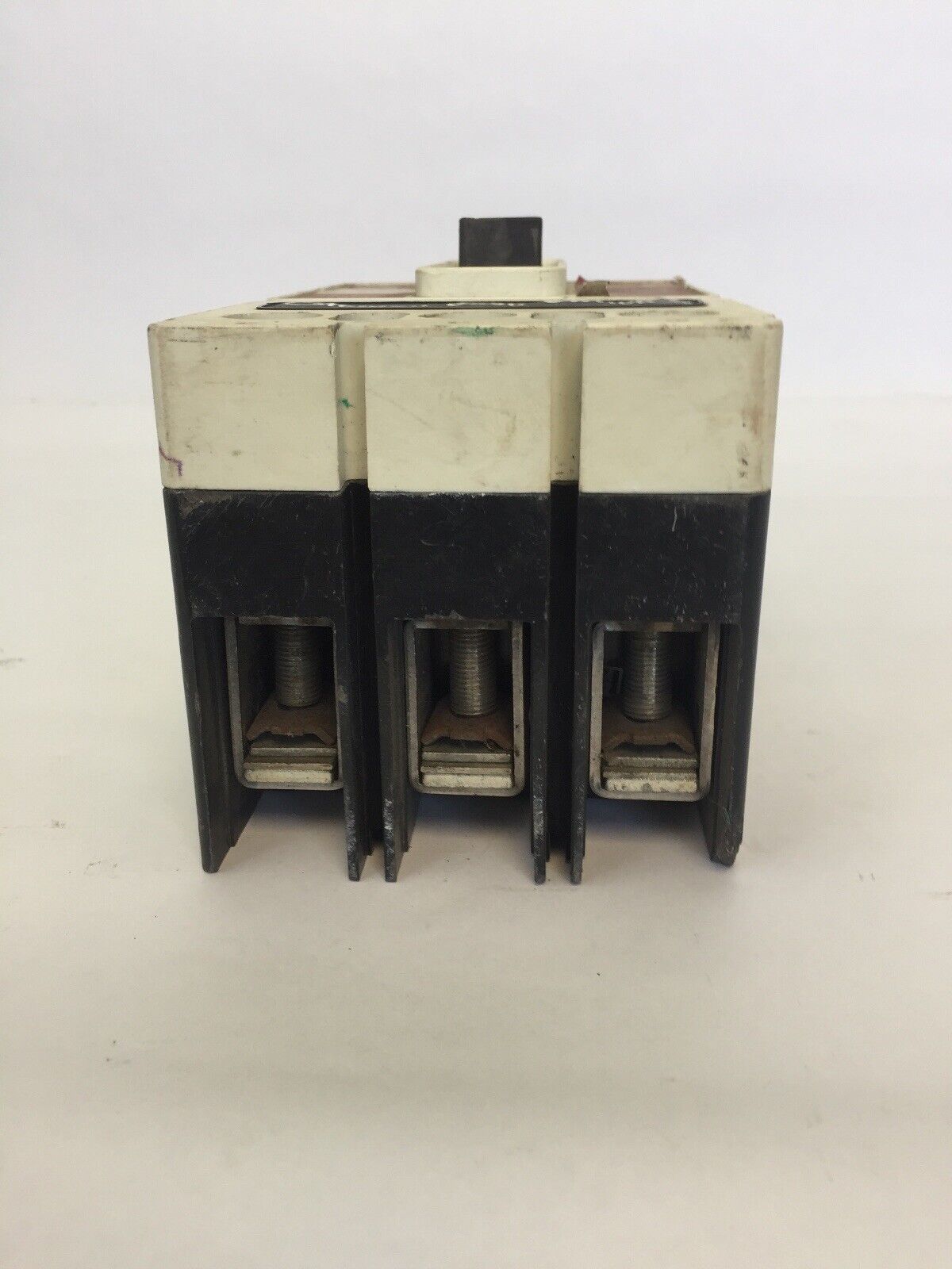 WESTINGHOUSE JD3250KW MOLDED CASE SWITCH SER C 250AMP 600VAC 250VDC 3 POLE