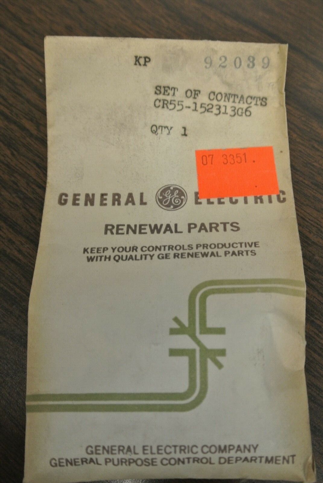 GENERAL ELECTRIC CR55-152313G6 CONTACTS SET / 1 POLE / NEW SURPLUS / 55-152313G6