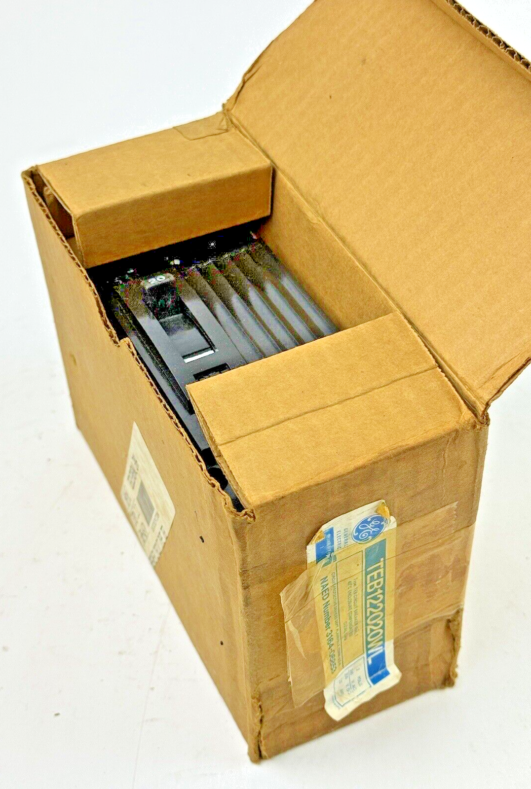 GE - TEB122020WL - CIRCUIT BREAKER MOD 1 - 2 POLE, 240 VAC, 20 A