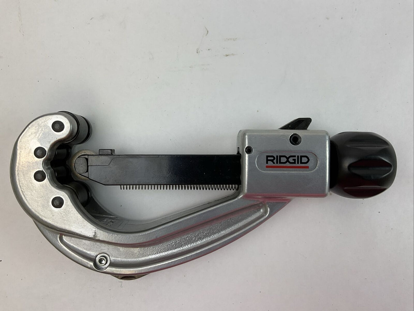 RIDGID 31642 QUICK-ACTINGCUTLER 152 TUBING 1/4" TO 2-5/8" 6mm TO 66mm