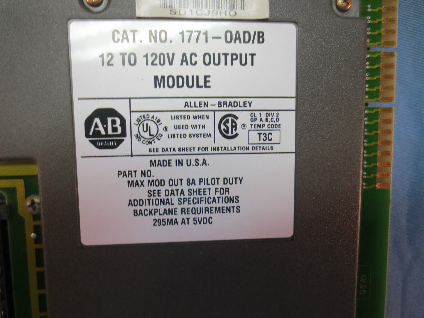 ALLEN-BRADLEY 1771-OAD B 12 to 120V AC OUTPUT MODULE