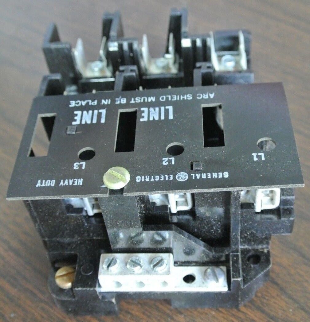 GE TRK12 / TKL1093 - LOAD BASE - 240V, 30A, 3-POLE - NEW SURPLUS