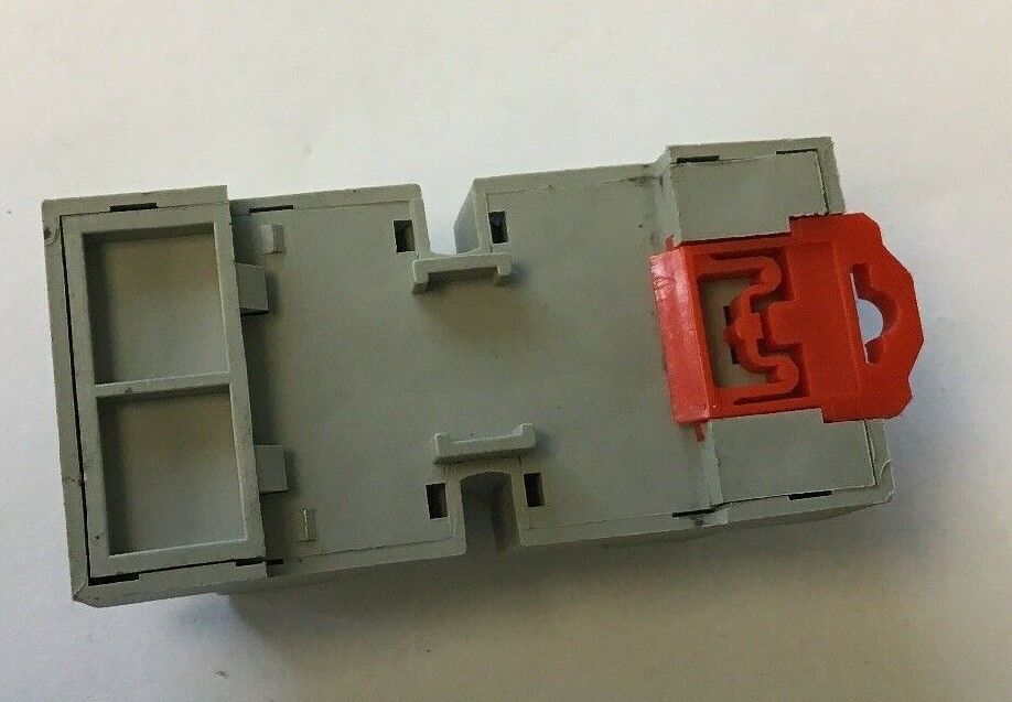 DAYTON 2A584M RELAY SOCKET