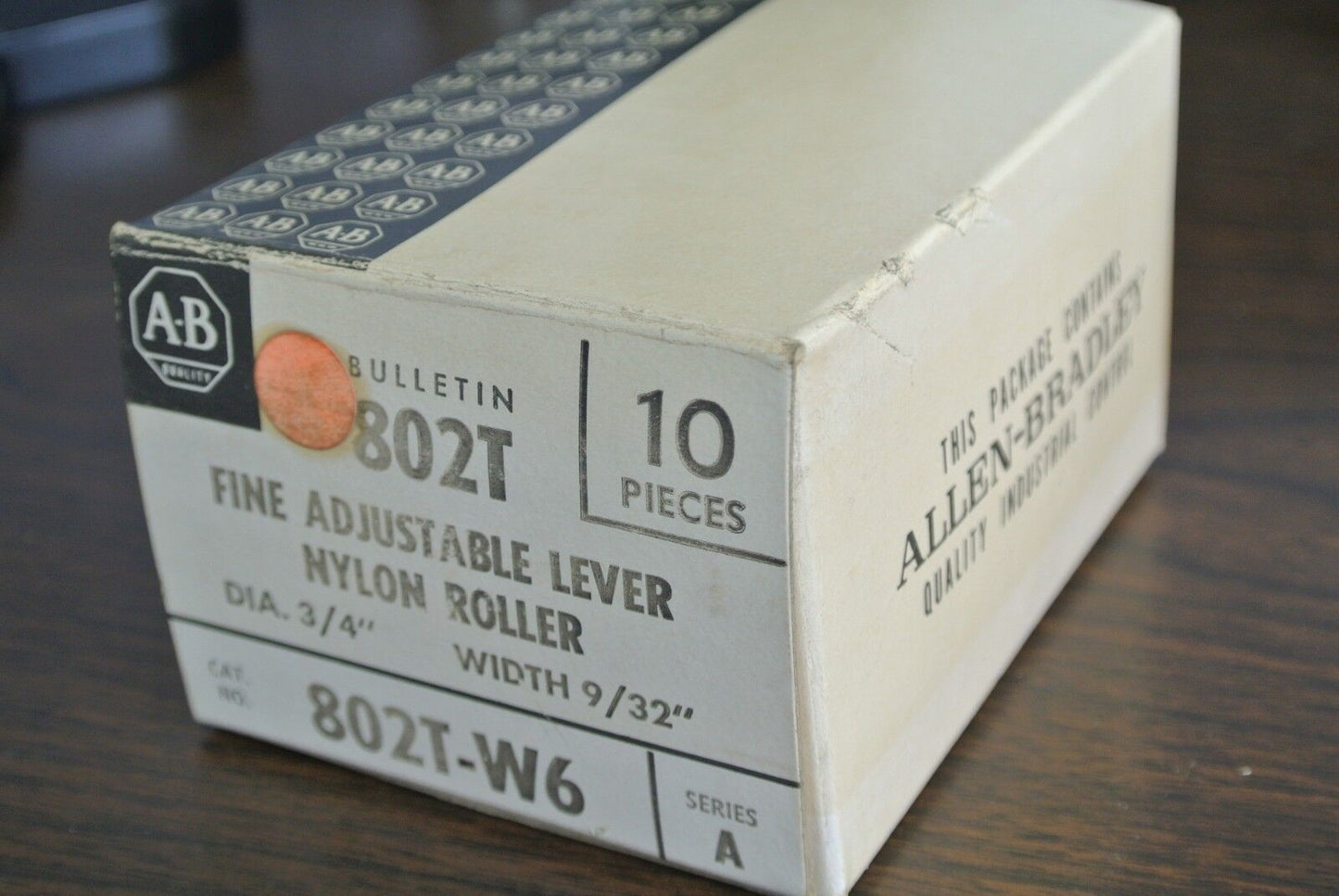 ALLEN-BRADLEY 802T-W6 OPERATING LEVER / ROLLER ARM NEW SURPLUS - BOX of 10