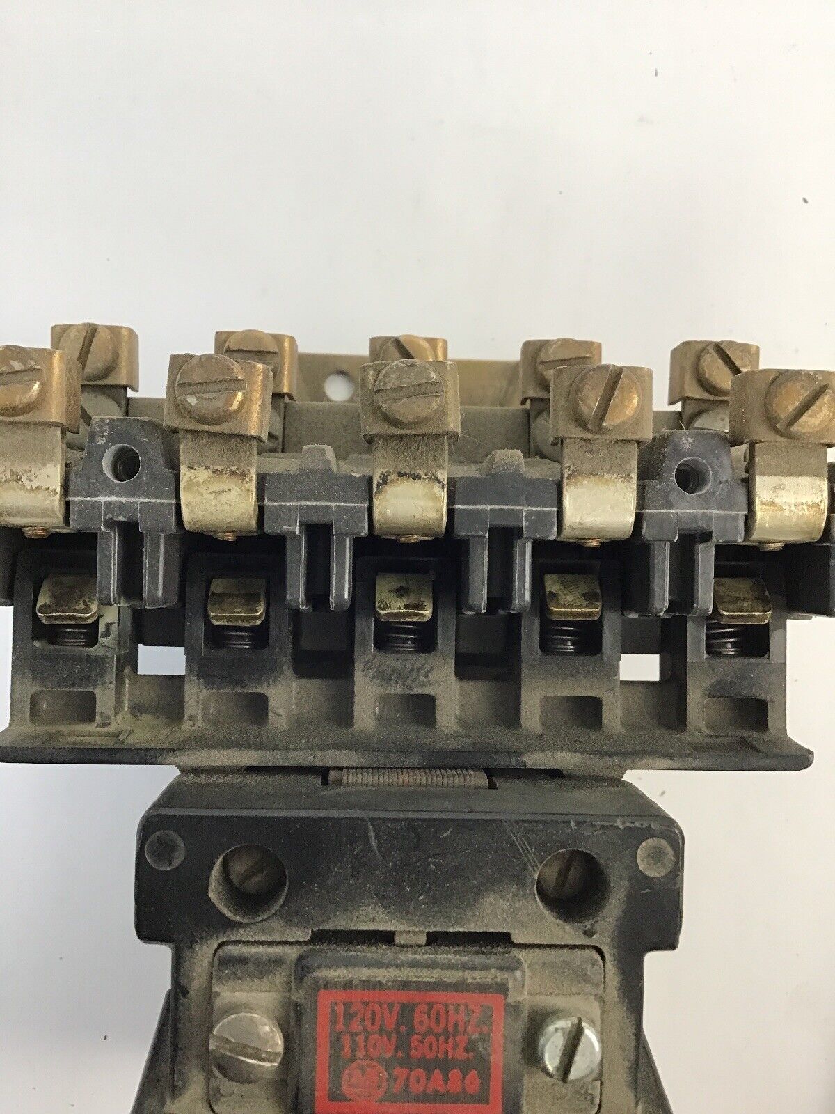 ALLEN BRADLEY 702-A0D94 OVERLOAD RELAY SER.K575V 5HP W/70A86 110V.60HZ COIL