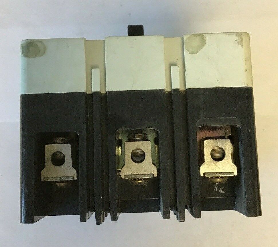 WESTINGHOUSE HMCP015E0 B CIRCUIT PROTECTOR SER.C 15AMP 3POLE 600VAC-250VDC