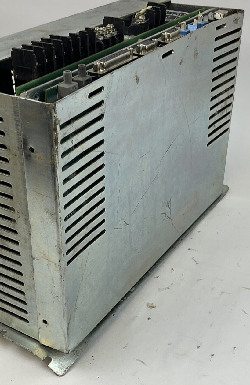 ALLEN BRADELY 2098-DSD-HV030-SE SERVO DRIVE SER.B 3PH FIRM. V1.53 ***PARTS***