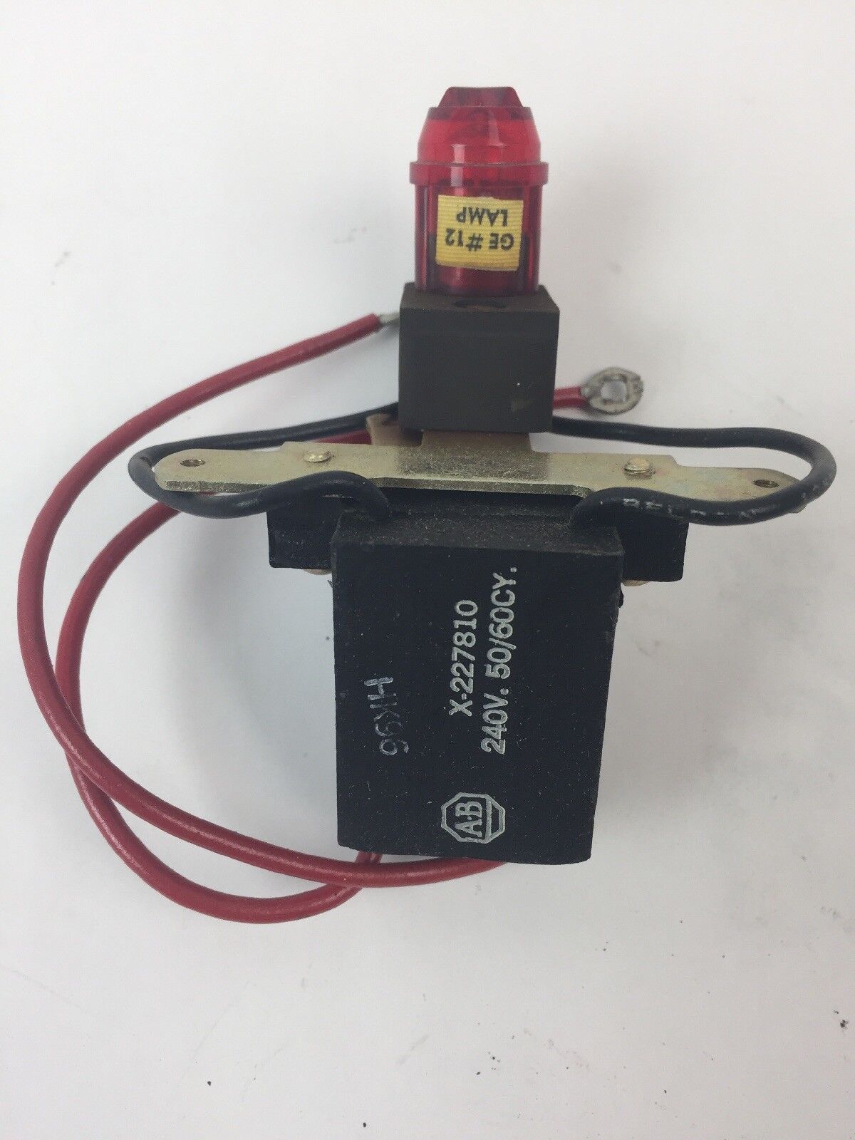 ALLEN BRADLEY 1484-N26 PILOT LIGHT KIT SWITCH MOLDED 240 VOLT 50/60 CYCLE