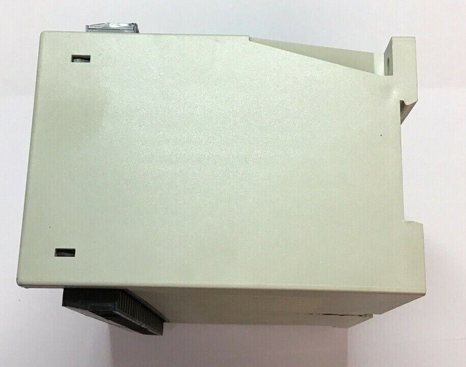 STI RM-4 QUADSAFE SAFETY CONTROLLER 43860-0010 24VDC