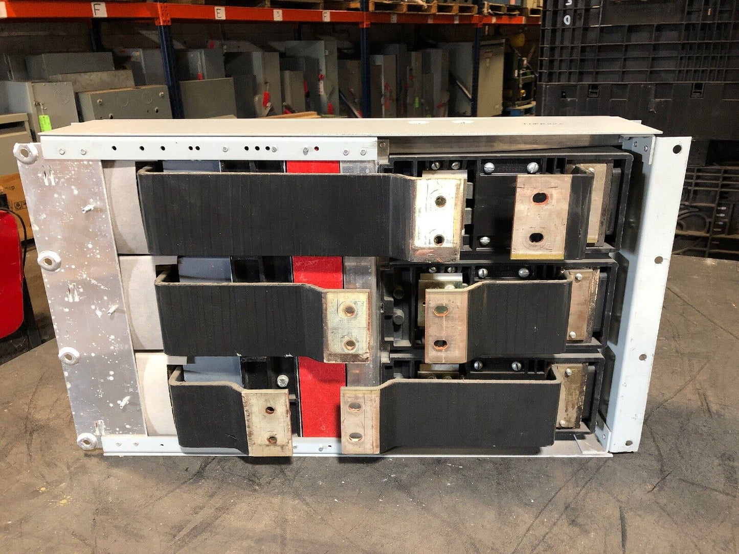 GE TYPE QMR THFP325 400 Amp 240VAC 250DVC Panelboard Unit W/Hardware