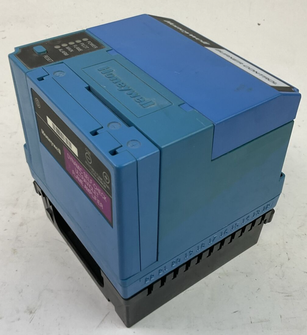 HONEYWELL RM7890B1014 BURNER CONTROL REV D R7861A1026 DYNAMIC SELF-CHECK REV C