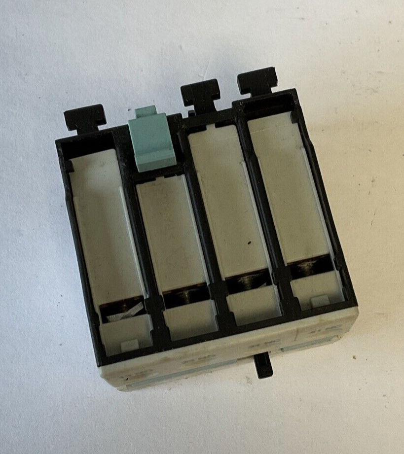 SIEMENS 3RH1921-1FA22 CONTACT BLOCK 10A 240V****LOTOF8****