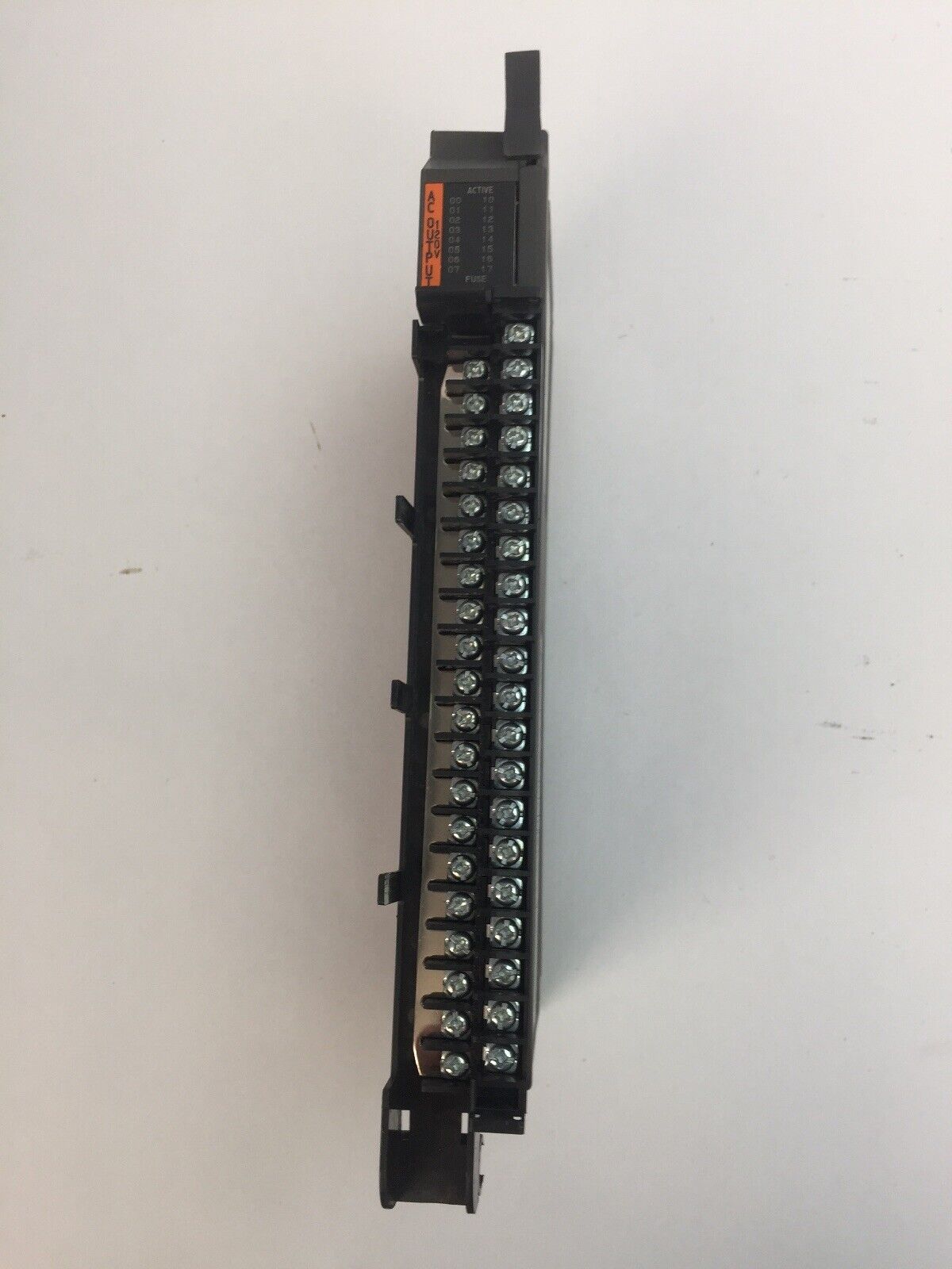 ALLEN BRADLEY 1771-0D16/B 120VAC OUTPUT 2A PILOT DUTY REV D03