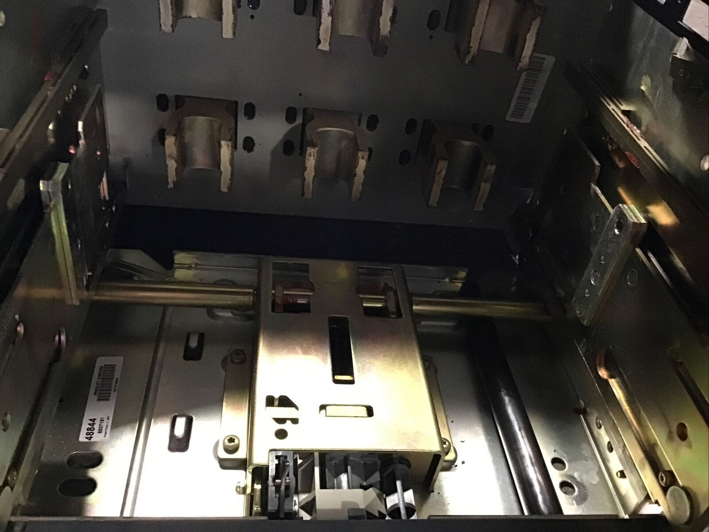 SQUARE D CWLHVV9AXAXBXXXFXX MASTERPACT CRADLE CHASSIS SYSTEM 1600A