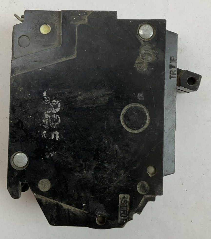 GE TQP230 30AMP 120/240VAC 2POLE CIRCUIT BREAKER (LOT OF 2)