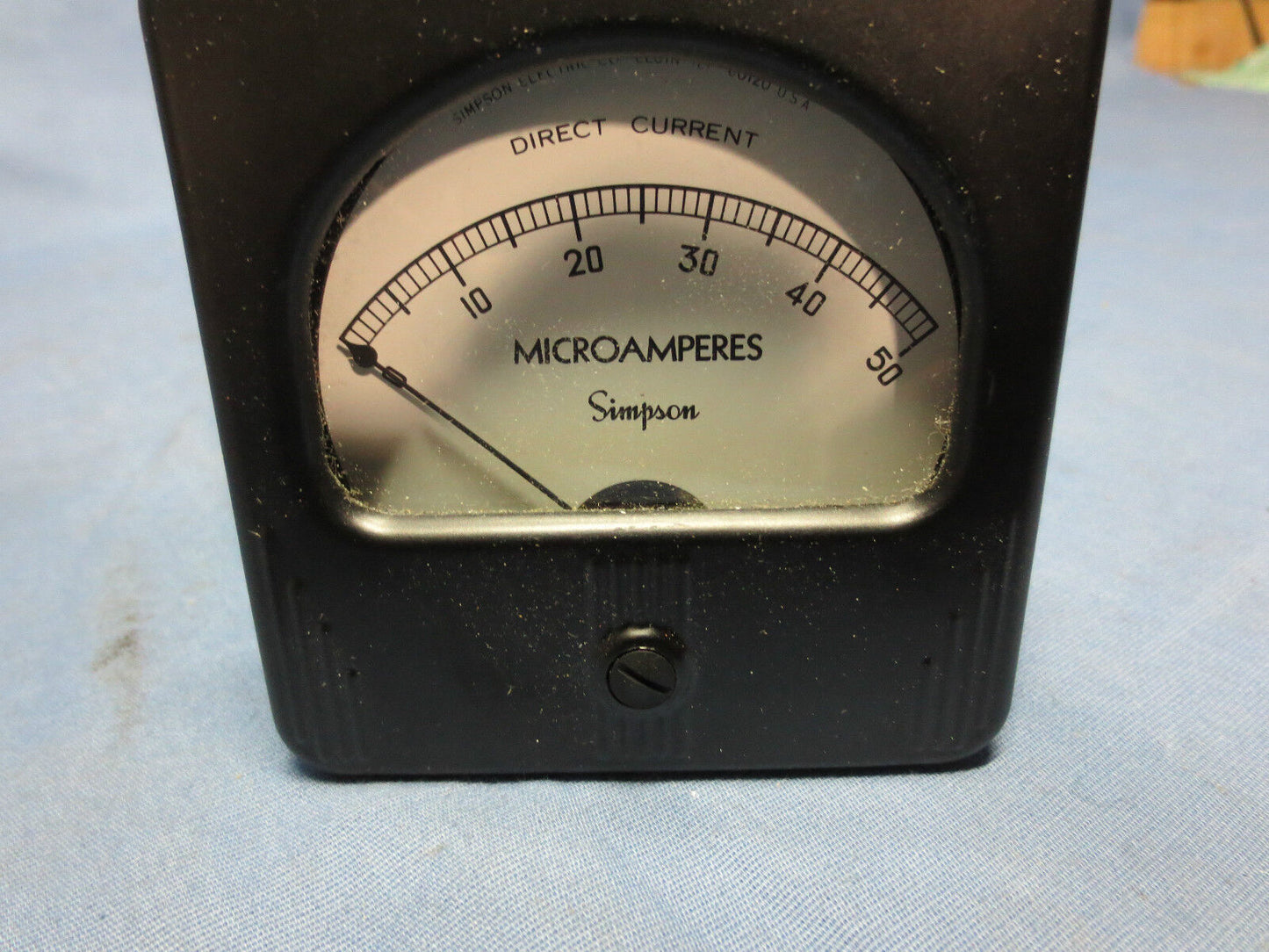 SIMPSON 03860 ANALOG PANEL METER 0-50 UADC - NEW SURPLUS