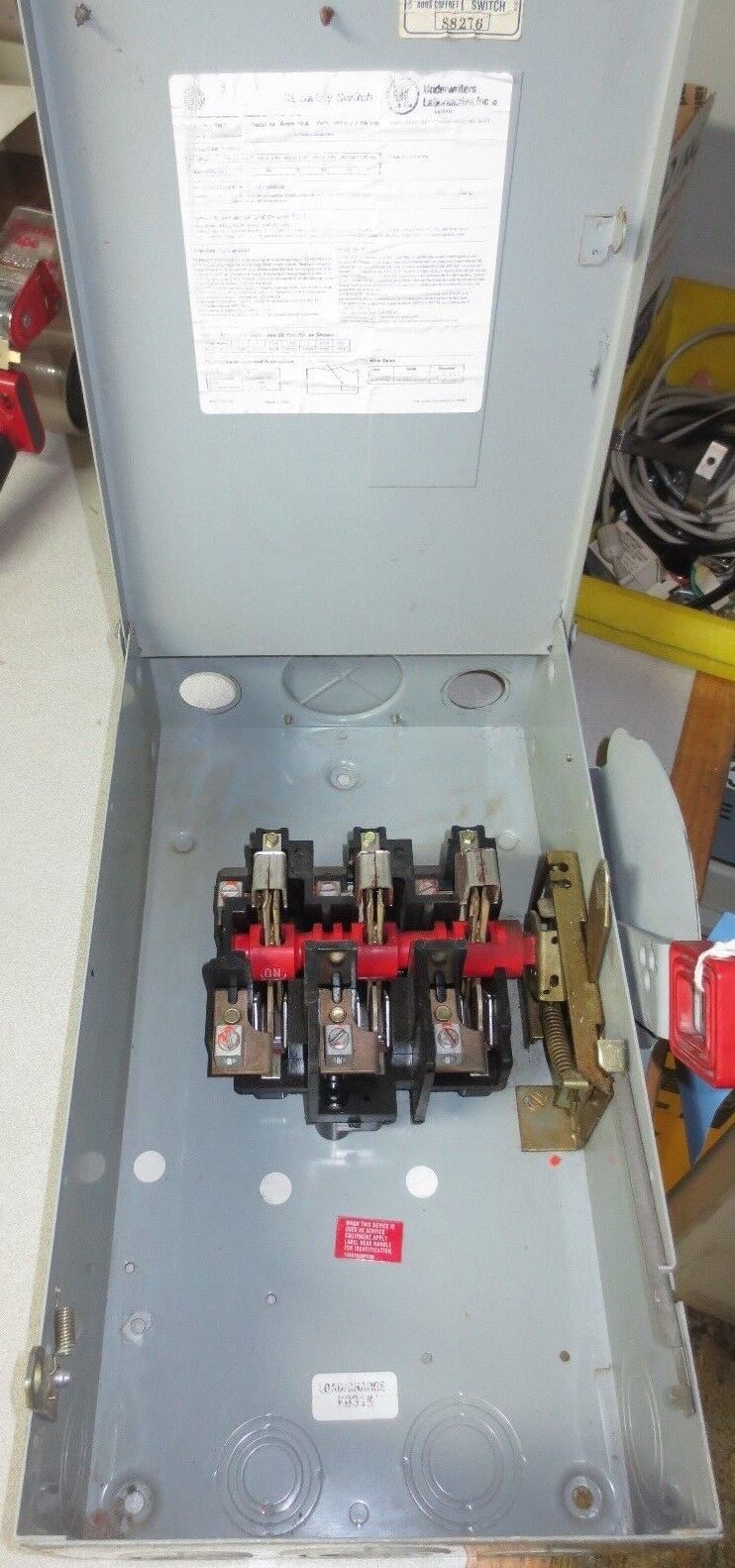 GE NP1578000B HEAVY DUTY SAFETY SWITCH - 600VAC, 60A, MAX. HP 60