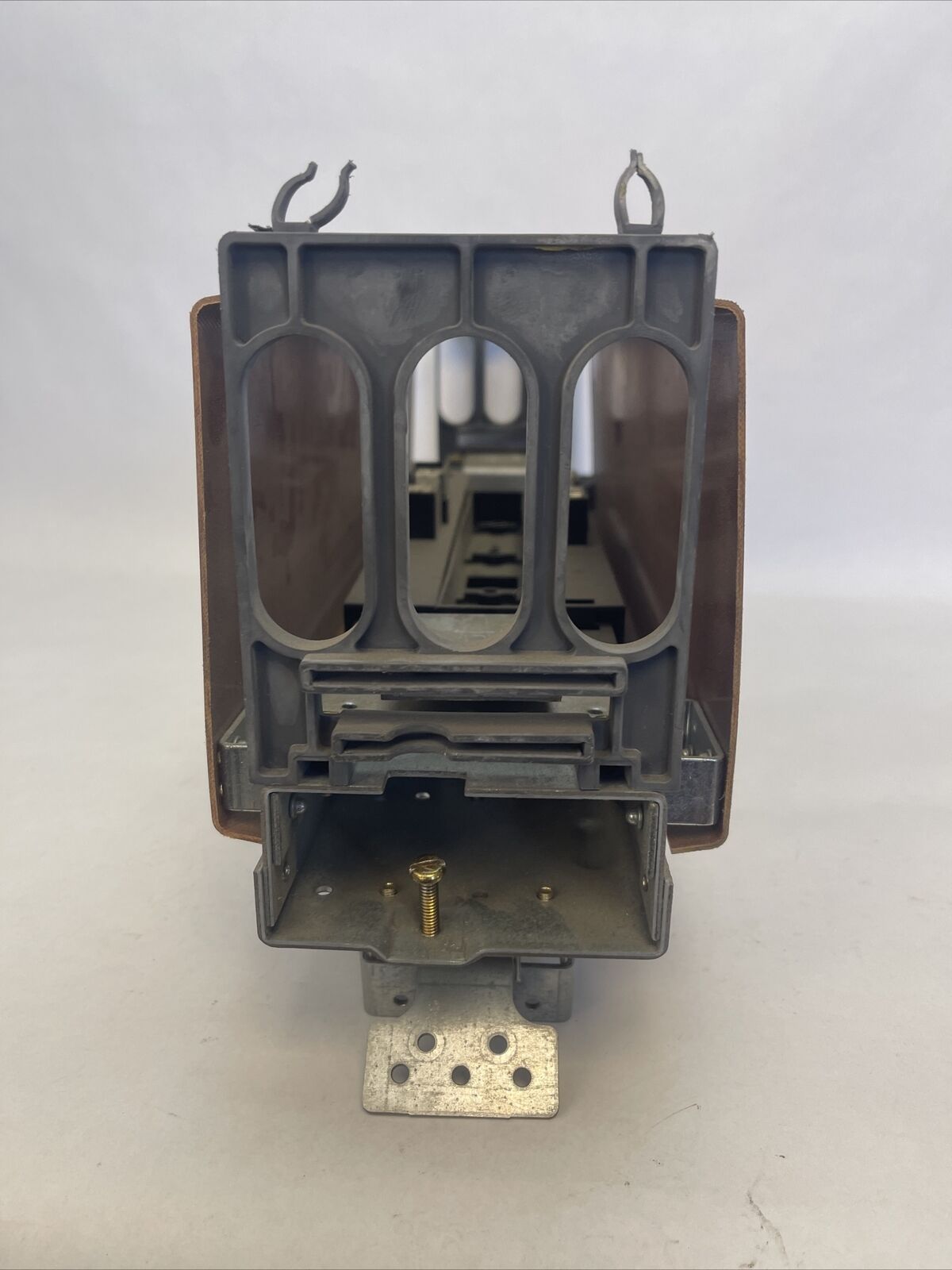 GE AMC4FLS SPECTRA SERIES CIRCUIT BREAKER MODULE MODEL 1 500A 600V 4P FOR USE