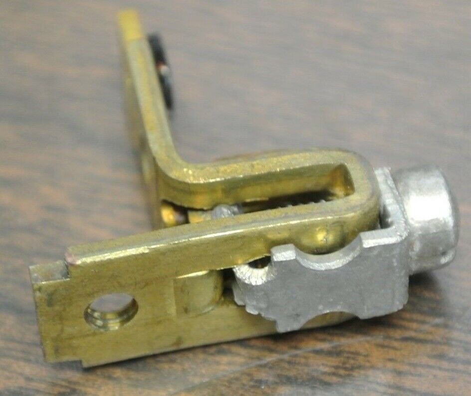 GENERAL ELECTRIC CR55-152313G6 CONTACTS SET / 1 POLE / NEW SURPLUS / 55-152313G6