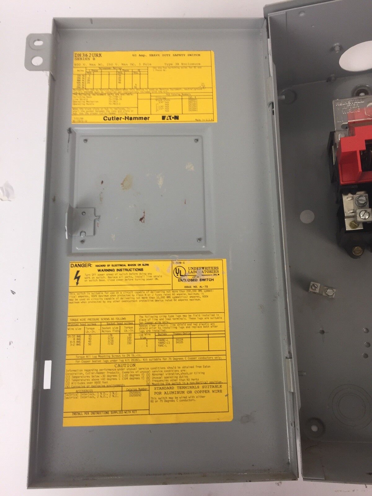 CUTLER HAMMER DH362URK HD SAFETY SWITCH 600VAC 250VDC 60AMP 3P TYPE 3R 60HP 3PH