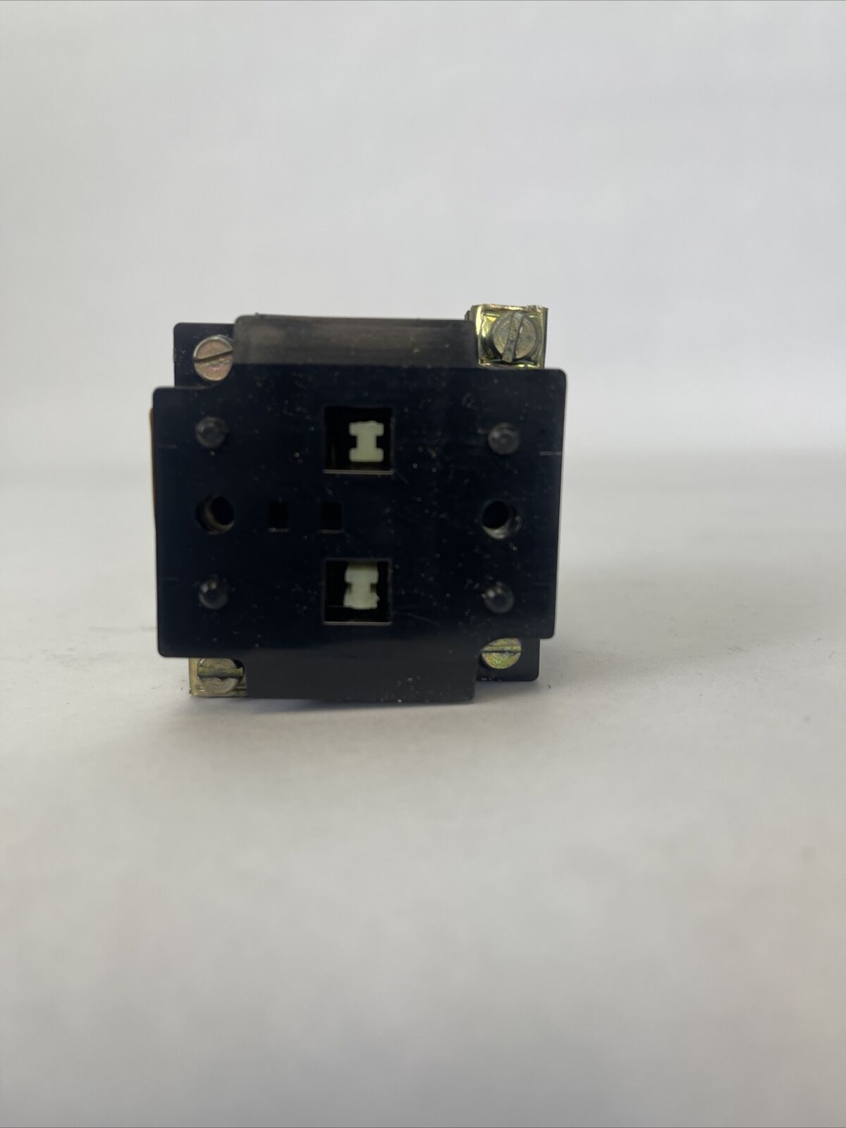 SYLVANIA CLARK BUL. 100T PBLT40 ILLUMINATED PUSHBUTTON 480V 50/60HZ