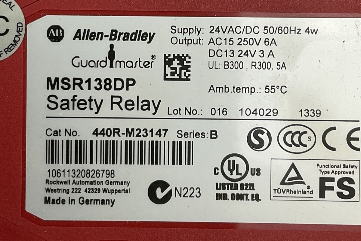 ALLEN BRADLEY 440R-M23147 SER B MSR138DP SAFETY RELAY OUTPUT AC15 250V DC13 24V