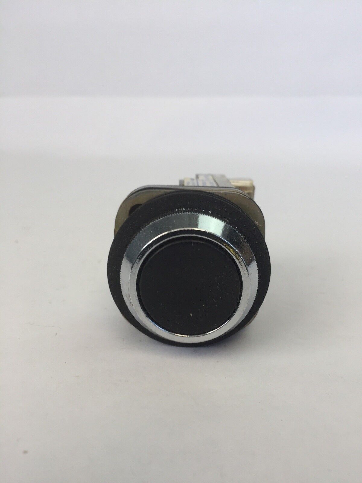 TELEMECANIQUE XB2MA21 PUSH BUTTON 600VAC