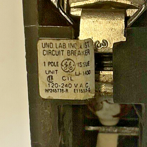 GENERAL ELECTRIC 3x CTL130 & 1x CTL120 CIRCUIT BREAKER 120/240VAC *4 BREAKERS*