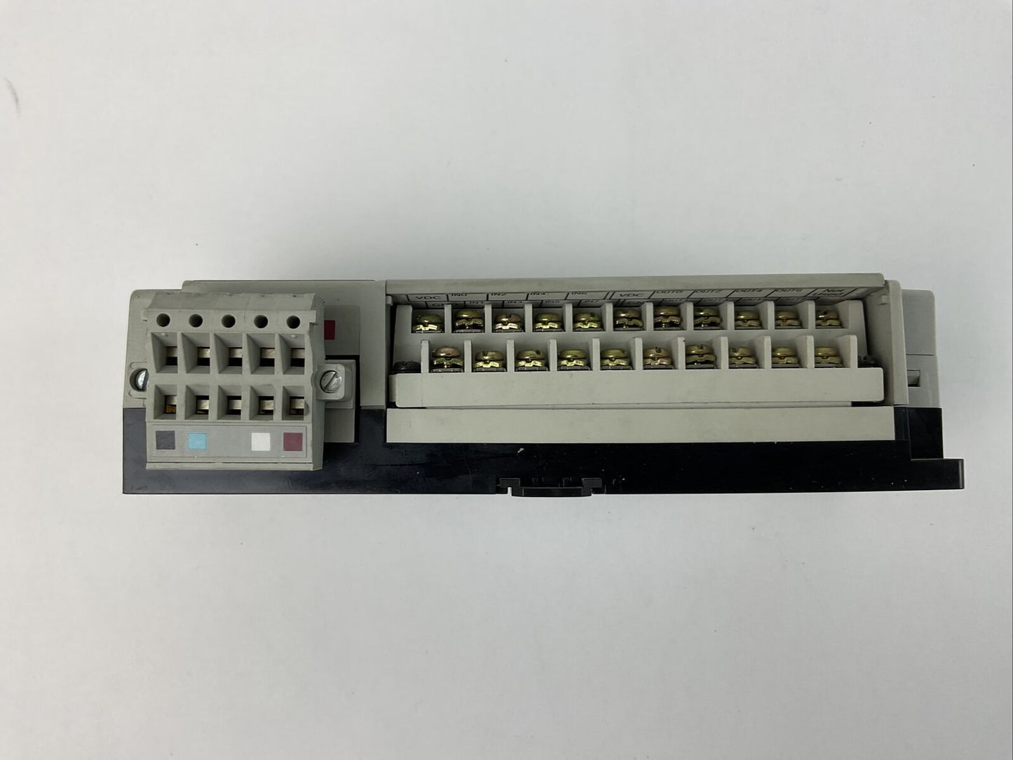 ALLEN BRADLEY 1791D-8B8P I/O MODULE SER D REV B01 FIRMWARE REV 3.002 11-25VDC