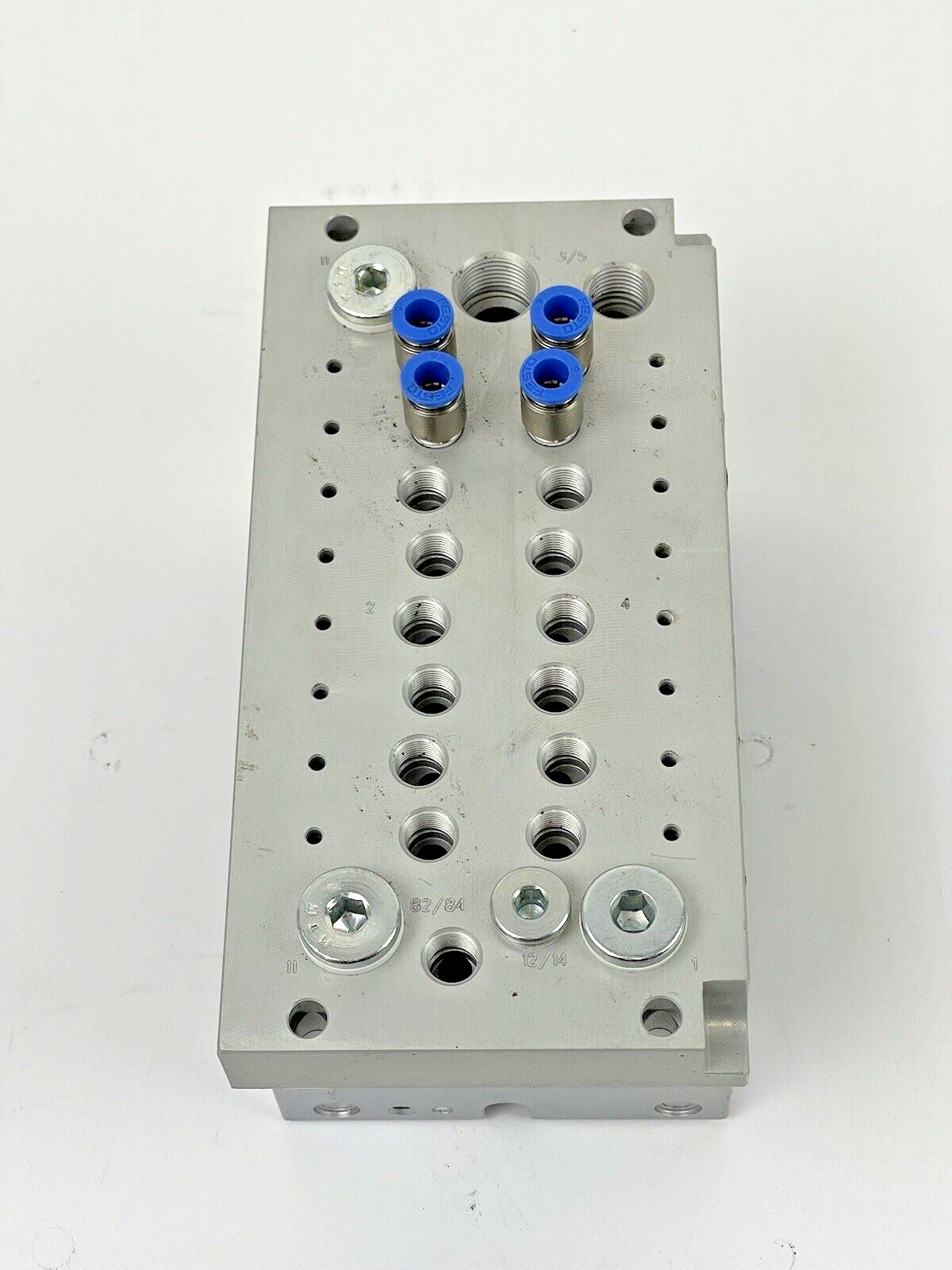FESTO CPV14-V1 -VALVE MANIFOLD-W/ PNEUM CONNEC. PLATE, C402(2), C102(5), BD02(1)