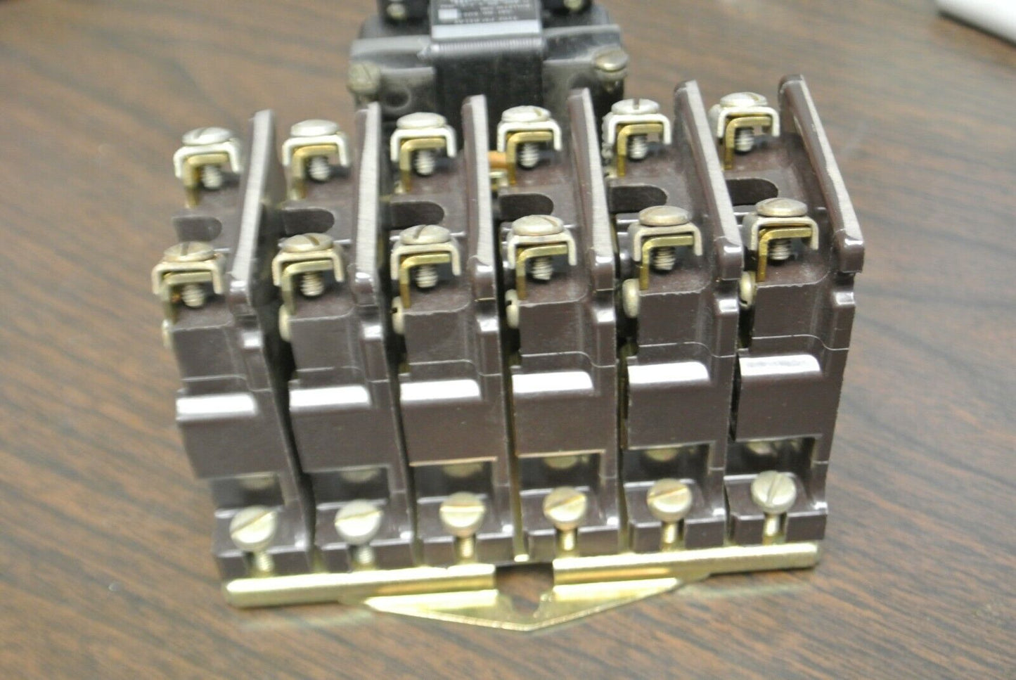 CLARK 5U6-76 / RELAY BUL. 7305 TYPE PM / 6 CONTACTS 110-120V COIL / NEW SURPLUS
