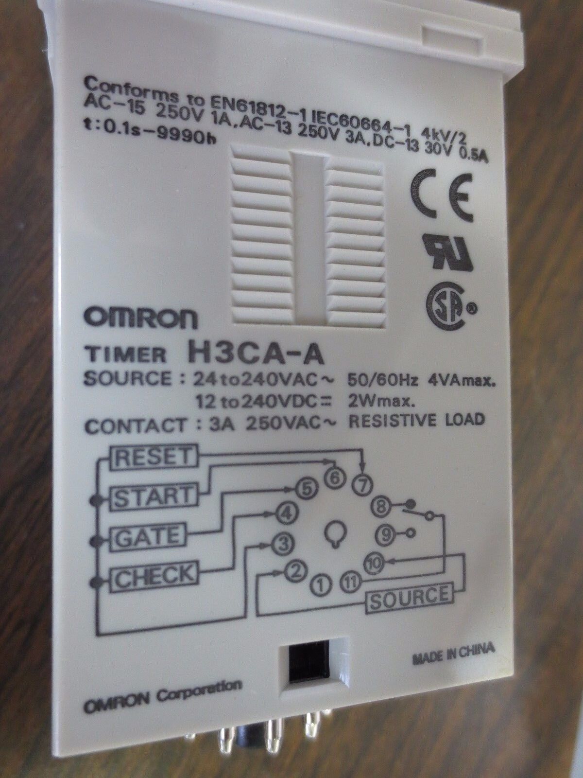 OMRON H3CA-A TIMER RELAY w/ POTTER & BRUMFIELD BASE 27E892