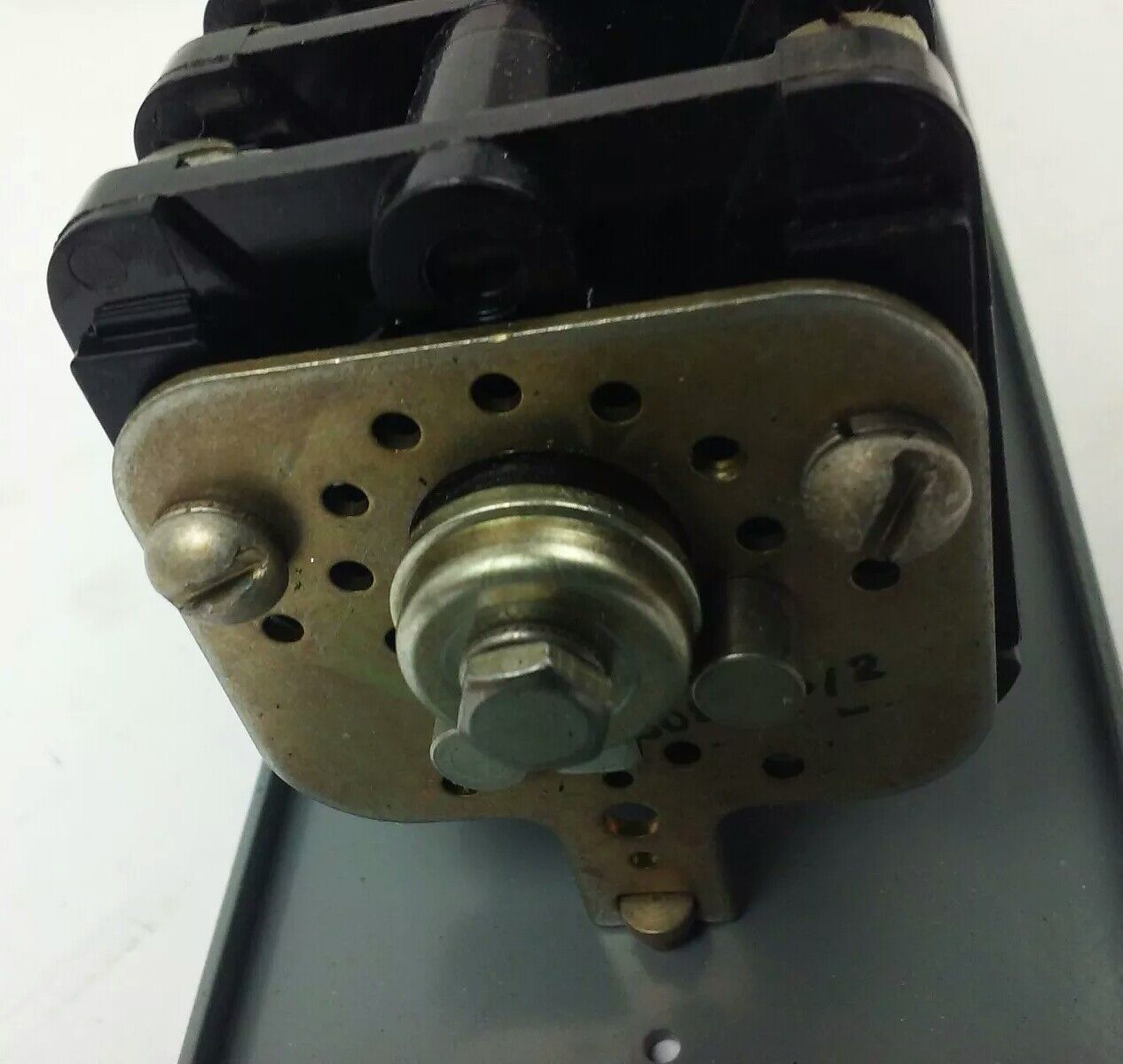 ALLEN BRADLEY H609083-2 ROTARY PILOT SWITCH, SIZE 10, 25A, H609083/2, BUL. 806