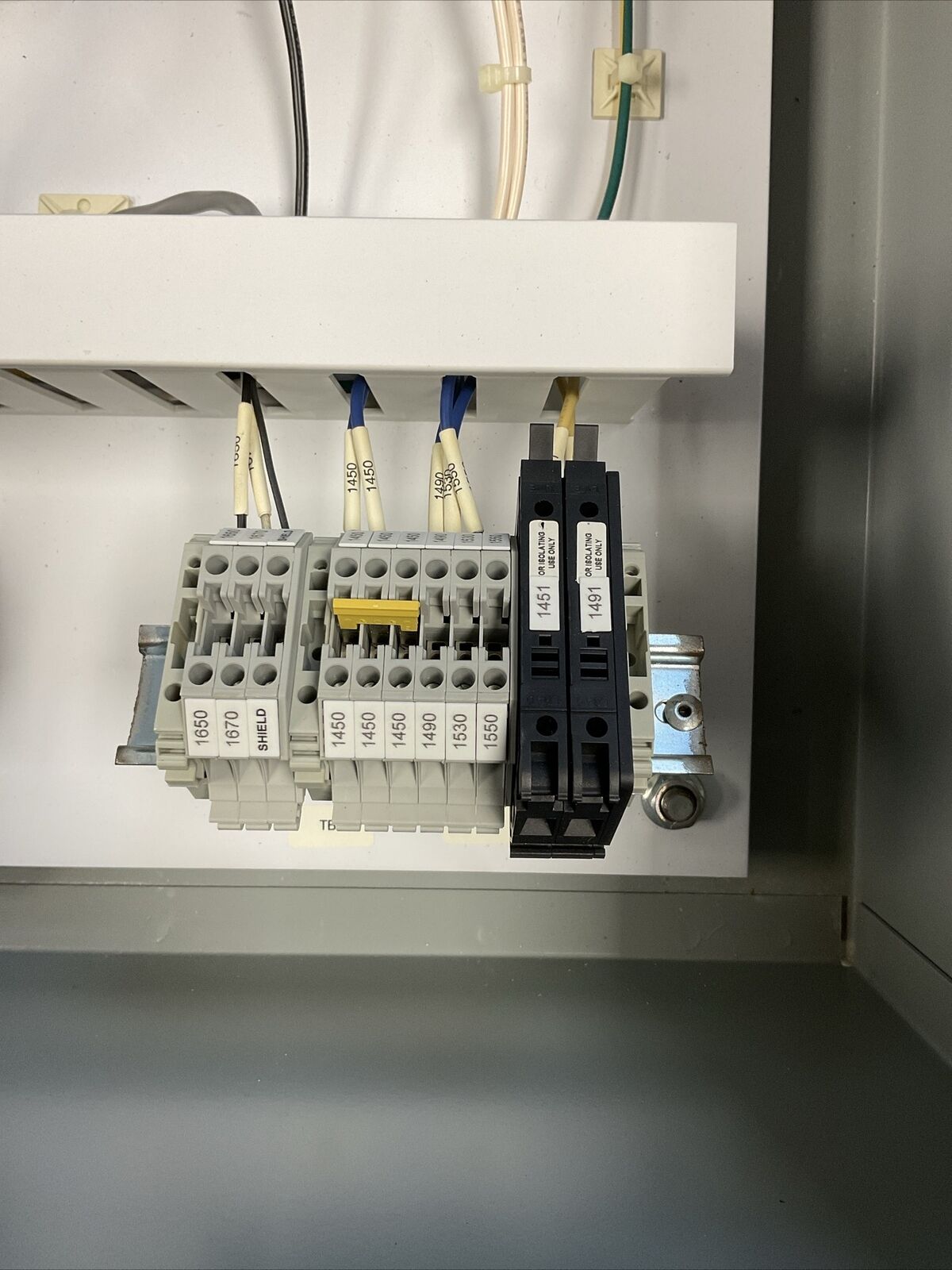 ROCKWELL AUTOMATION A20R208HCR DAH2001A 6MD100P5 6MDVN-2P3101 194R-NN030P3