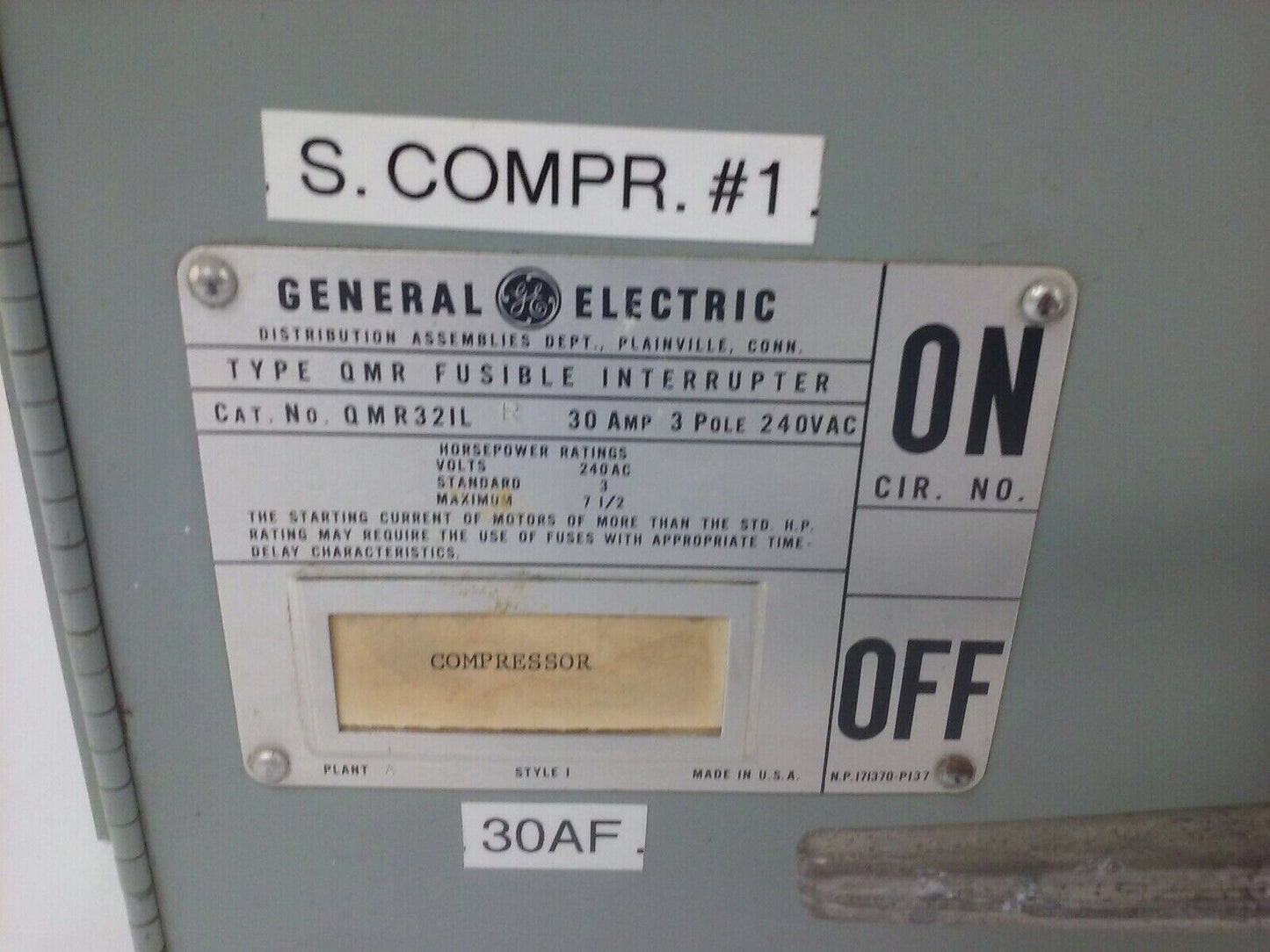 GE TYPE QMR QMR321L QMR321R TWIN FUSIBLE INTERRUPTER SWITCH 30A 240V W/HARDWARE