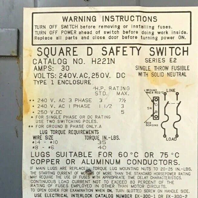 SQUARE D H221N 30A SAFETY SWITCH SER.E2 240VAC/250VDC TYPE 1 FUSIBLE