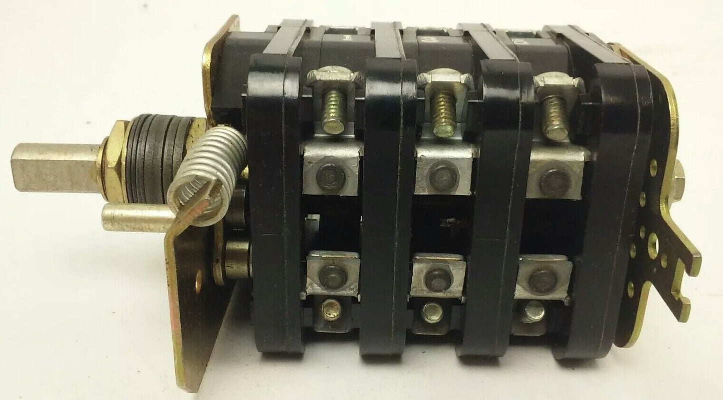 ALLEN BRADLEY BULLENTIN 806 J666731-1 SER. A, ROTARY PILOT SWITCH, 6 CIRCUITS