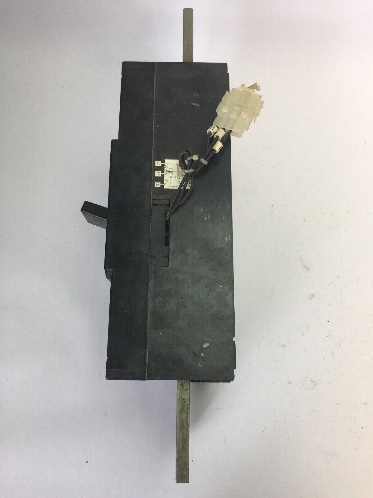 FUJI ELECTRIC EA803AS NON AUTO SWITCH 800A 500VDC CIRCUIT BREAKER