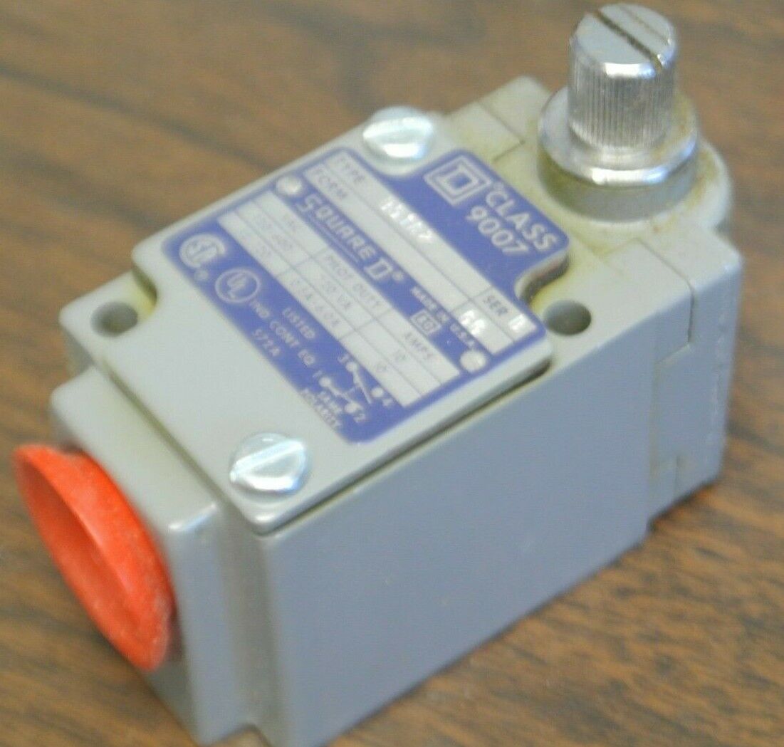 SQUARE D 9007 B51A2, Ser. B HEAVY DUTY LIMIT SWITCH / NEW SURPLUS